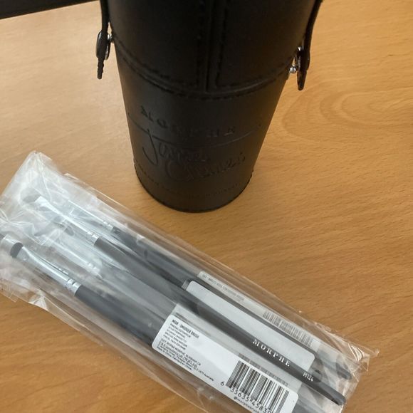 Morphe X James Charles 8 Piece The Eye Brush Set W/ Tubby - Picture 2 of 3